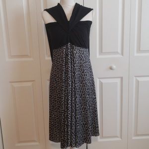 Multi function black-and-white Sun dress so cool